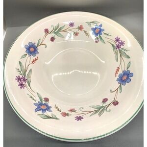 Oneida Ava 9" Round Vegetable Bowl  New in box